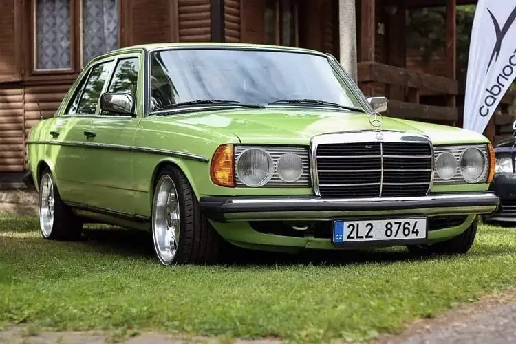 Youngtimer Mercedes-Benz – opravy youngtimerů a veteránů, autoservis Liberec
